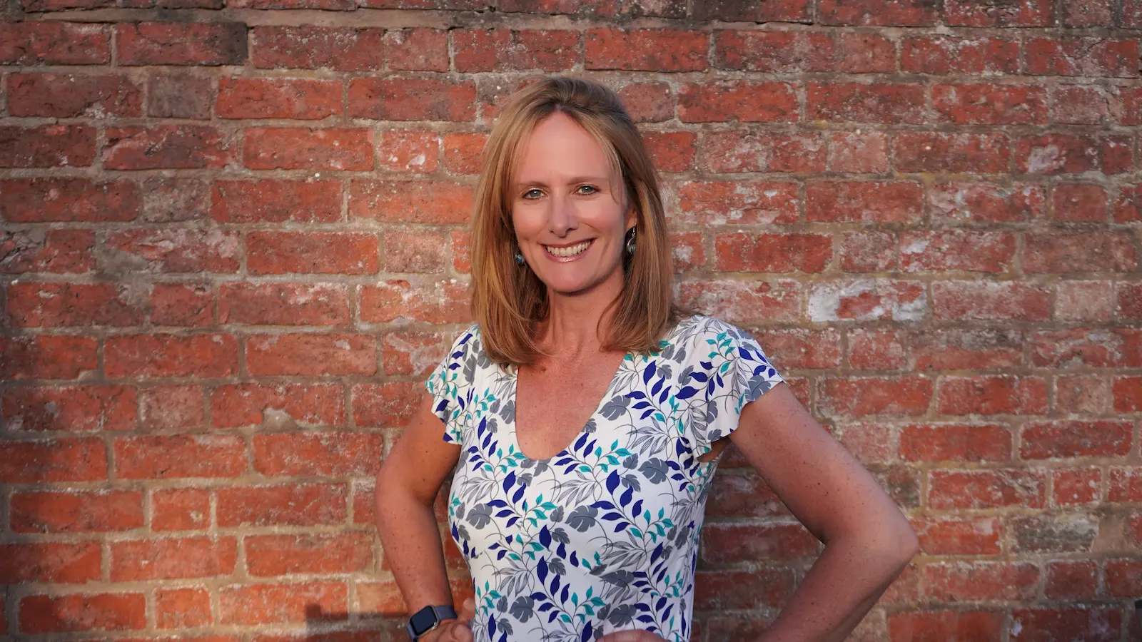 Anna Pointer — UK freelance feature writer, author and ghostwriter